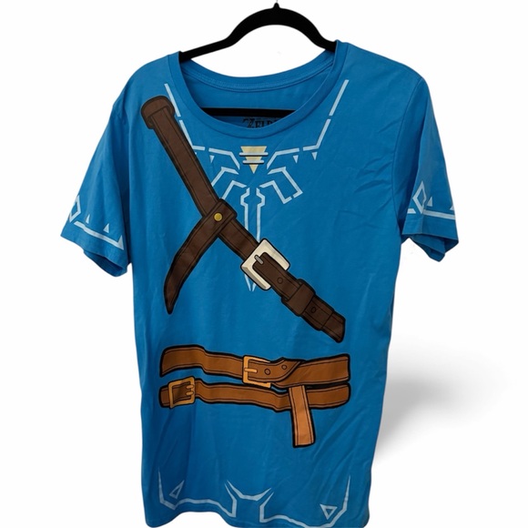 Nintendo Other - Nintendo, the legend of Zelda breath of the wild T-shirt 2017 size extra large